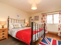 Little Dragons Hotels in Dunster