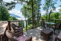 The Fraser River's Edge B&B Lodge