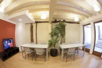 El Albergue de la Catedral - Hostels