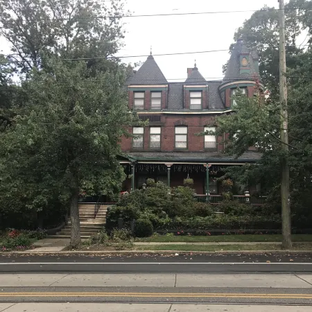 The Gables B&B Philadelphia Отели рядом с достопримечательностью «Музей Университета Археологии и Антропологии»