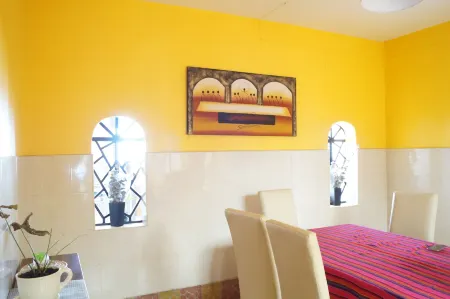 Casa de Los Soles B&B Hostel Отели рядом с достопримечательностью «Casa Arrecife»