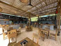 Straw Hat Surf Hostel Hotels in Puerto Escondido