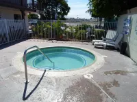 E-Z 8 Motel Newark - Spa