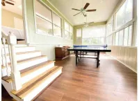 Lakefront fun for 14+pets w/game room deck sunsets