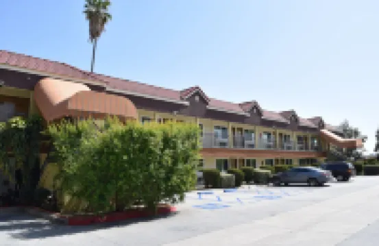 Budget Inn