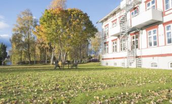 Varmland Hotel