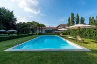 Villa Doria il Torrione Hotels in Airasca