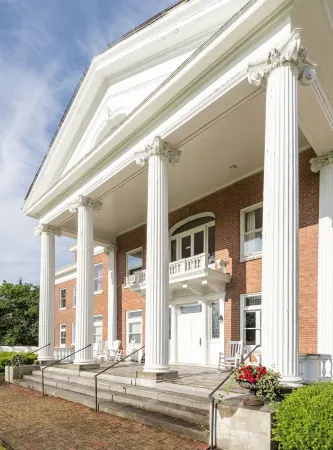 White Springs Manor a Belhurst Property