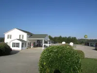 Douglas Inn & Suites, Blue Ridge, GA Hotels in Cherry Log