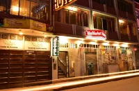 Hotel Sueños Dorados - 2-Star