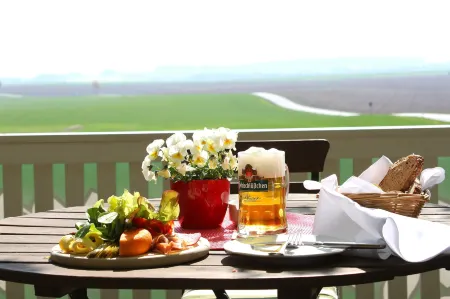 Landhaus Heidehof Отели в г. Диппольдисвальде