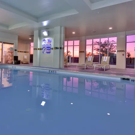Holiday Inn & Suites BAKERSFIELD by IHG