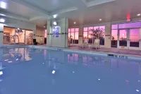 Holiday Inn & Suites BAKERSFIELD by IHG - Pools