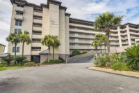 Fort Walton Beach Rental w/ Pool & Hot Tub Access - Condos