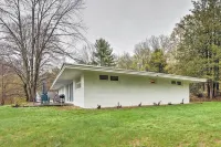 2 Mi to Lake Winnipesaukee! Group Hideaway - 3-stjärniga