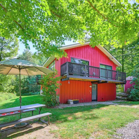 Inviting Vermont Home on Mount Ascutney!