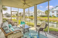 Home w/ Deck: 1 Mi to Surfside Beach Access! - piscine