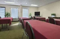 Holiday Inn Express Statesboro Hotels in Statesboro
