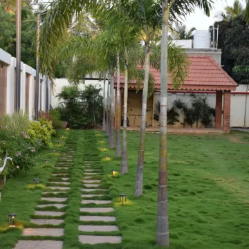 Sri Ganesh Mahal Hotels near Pondicherry University Beach