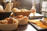 Hotel Puerta de Bilbao - breakfast