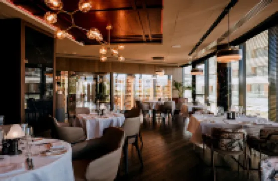 斯威諾吉茨希爾頓水療度假村