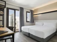 Acta BCN 40 Hotels near MACBA