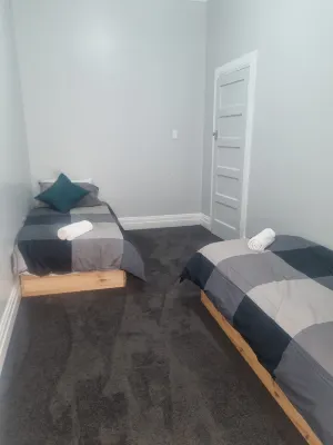 Commercial Hotel Young