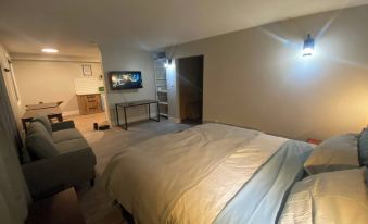 Newly Renovated 1br1ba With Asian Style Tea Room