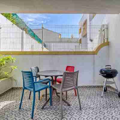 Azula - Bright and Airy 2 Bedroom Apartment with p Others