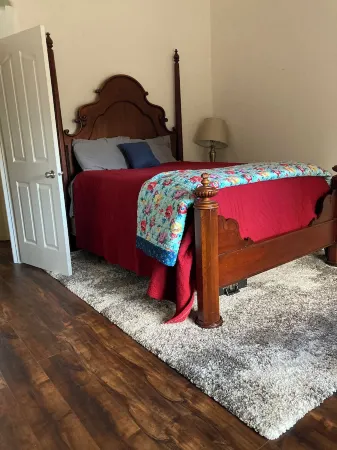 Enjoy your time in the Flathead Valley with your homebase at beautiful Echo Lake Отели в г. Бигфорк