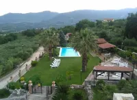 Agriturismo Borgo Nuovo e olio blend 1989 Hotel in zona Azienda Agricola Fontana Reale