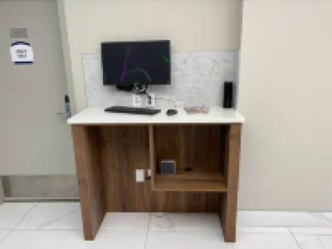 ベイモント バイ ウィンダム ウェスト エドモントン