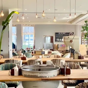 Leva Hotel and Suites, Mazaya Centre