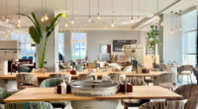 Leva Hotel and Suites, Mazaya Centre