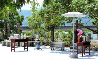 Plum Inn 1