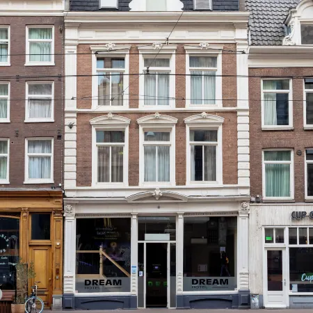 Dream Hotel Amsterdam Отели рядом с достопримечательностью «Музей Ван Лоон»