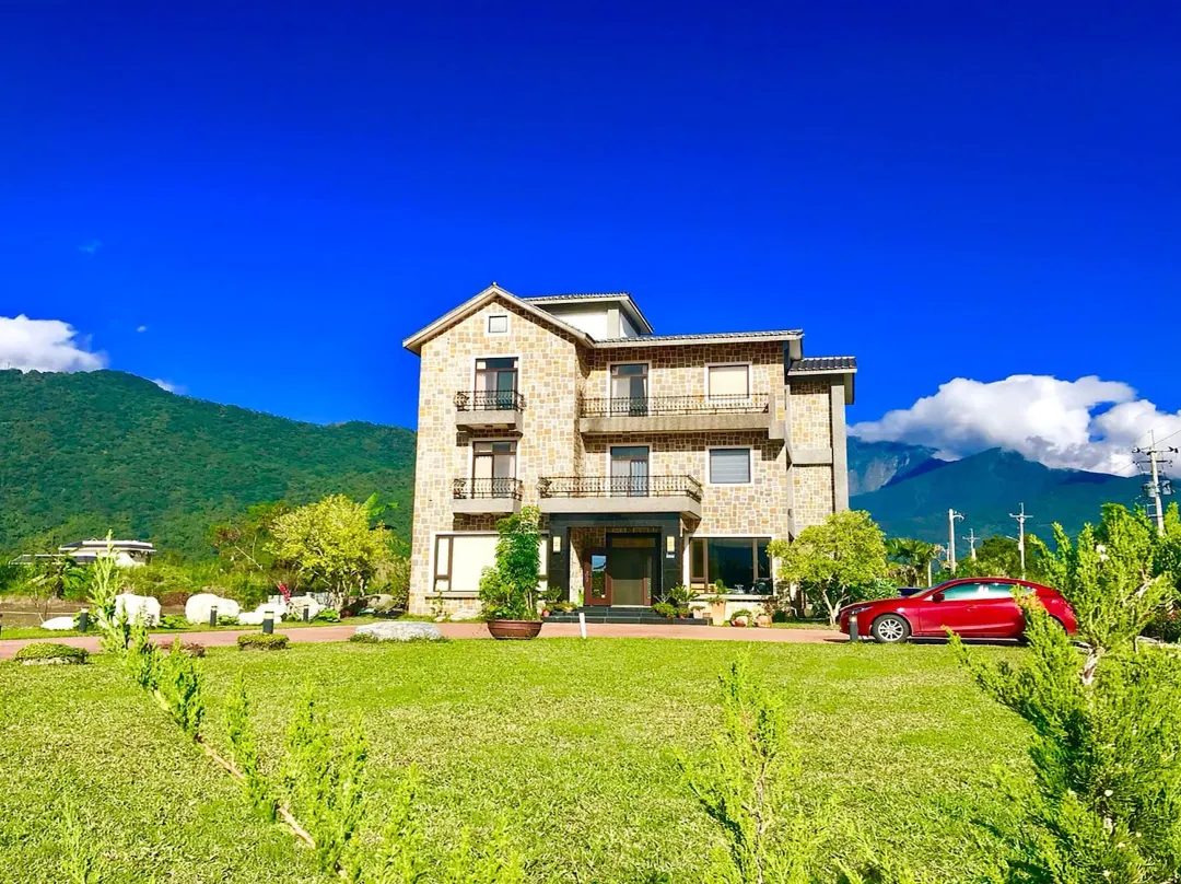 Floral Land B&b - 서우펑 향