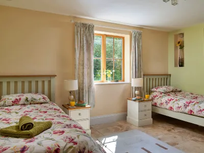 Red Kites Retreat Hotels near Specsavers Opticians and Audiologists - Colwyn Bay