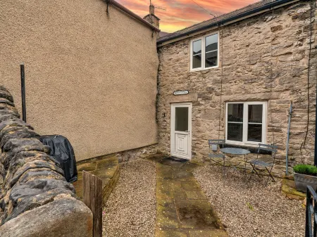 Westcote Cottage Отели в г. Брадуэлл