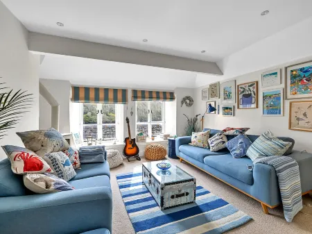 Garden Cottage in Fowey Отели в г. Фоуи