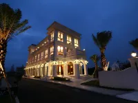 Aleex Villa Hotels near Artemis Garden