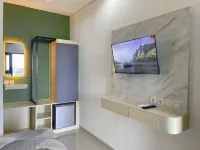 The Yatra Premiere Hotel dekat Warung Bu Mar