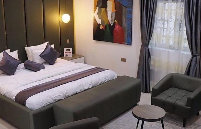 Honors Apartment & Hotel