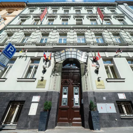 Hotel Raffaello Prague Отели рядом с достопримечательностью «Прага 02»