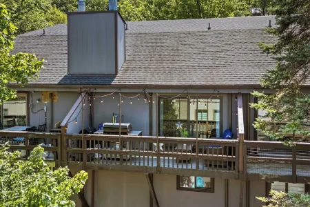 Slopeside Escape by Avantstay Walk to Ski Lifts Arcade Games + Shuffleboard