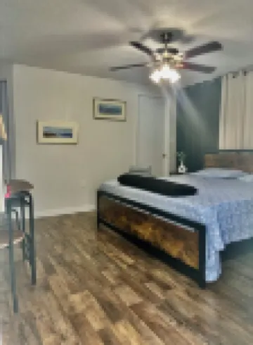 Studio at family home  recently remodeled, free wifi ,and live tv