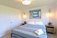 2 BR Kitty Hawk Condo: Heat/AC, WiFi, Pool, Tennis & Pickleball Near Ocean