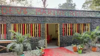 Dev's Marine Resort By GRB Hotels in 