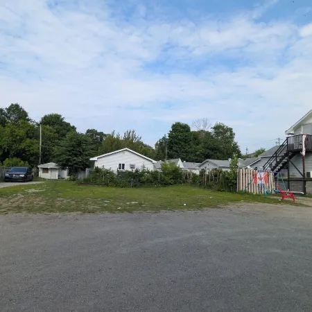 Oakwood Motel