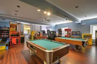 Poconos Retreat in The Hideout Lake Community! - Wifi